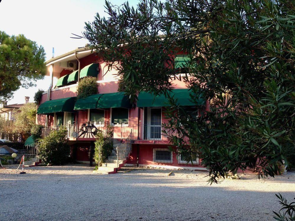 Hotel Villa Pagoda Sirmione Exteriér fotografie